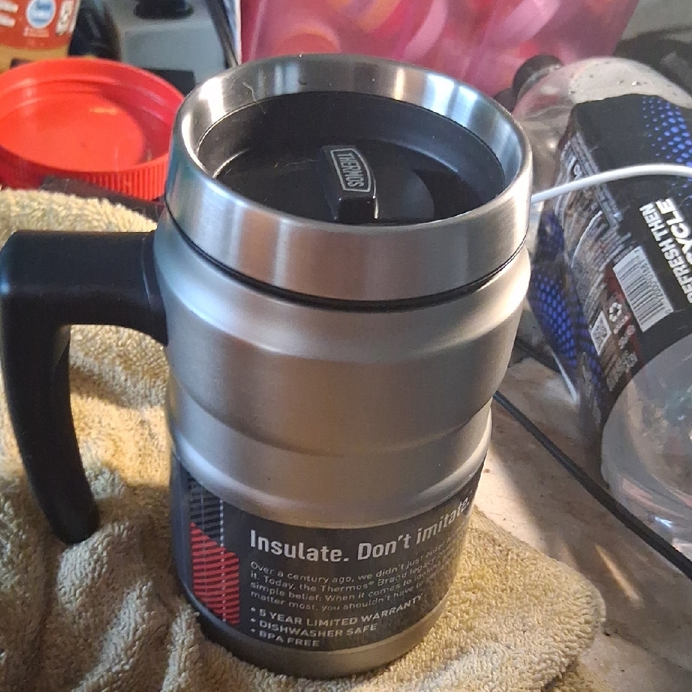Thermos Silver and Black Insulated Mug - Picture 4 of 4